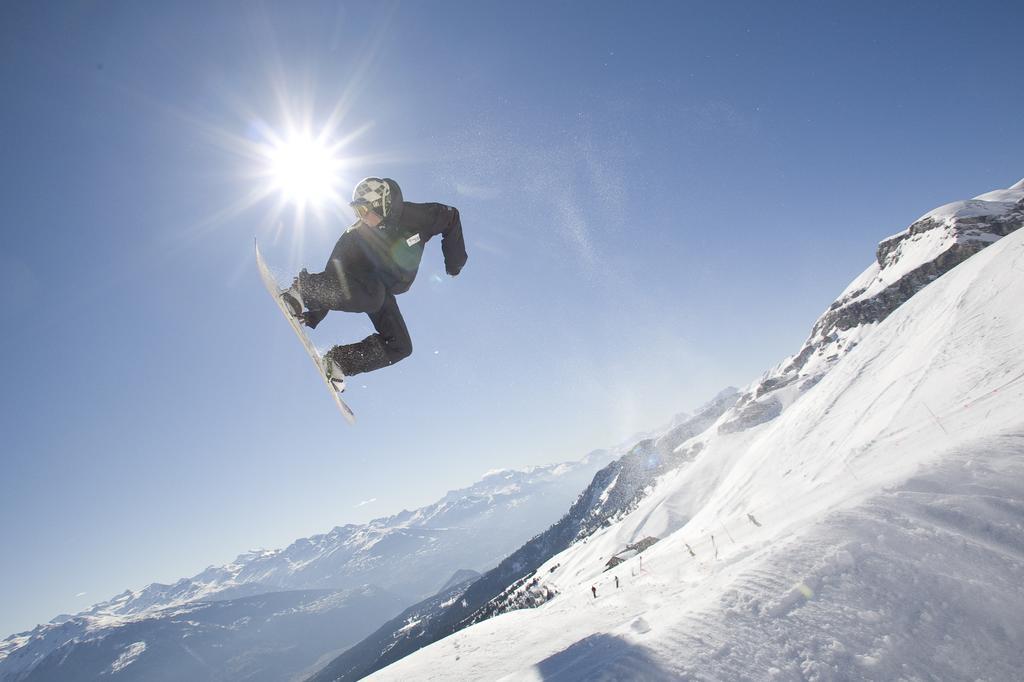 Chalet Des Alpes - Sunset View - ครองส์มอนตานา ภายนอก รูปภาพ