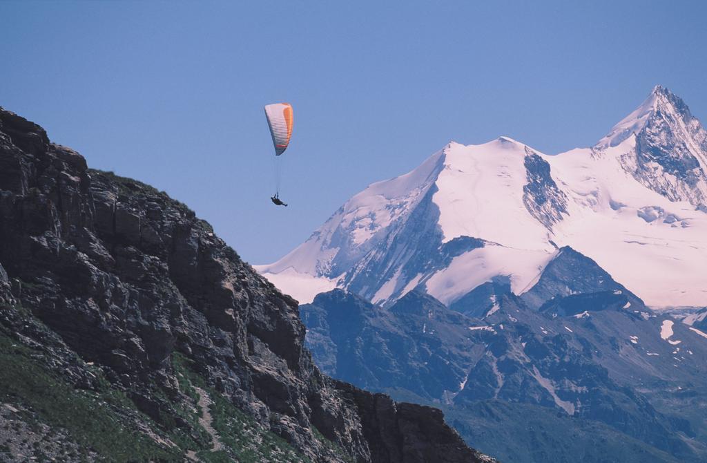 Chalet Des Alpes - Sunset View - ครองส์มอนตานา ภายนอก รูปภาพ