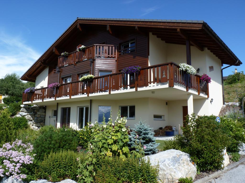 Chalet Des Alpes - Sunset View - ครองส์มอนตานา ภายนอก รูปภาพ