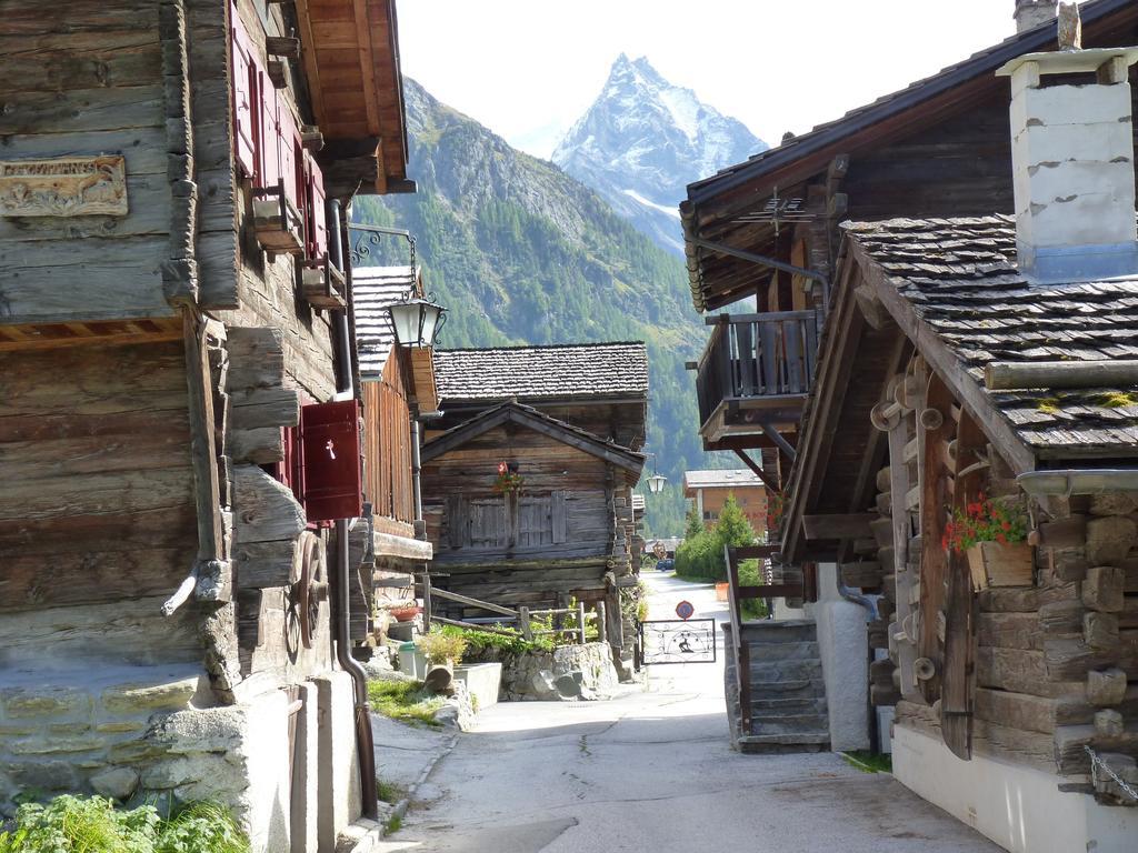Chalet Des Alpes - Sunset View - ครองส์มอนตานา ภายนอก รูปภาพ